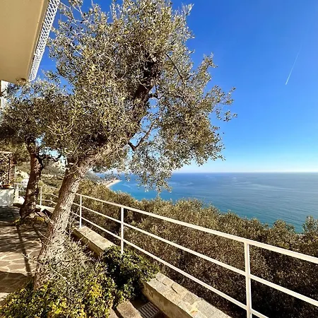 Hostdomus - Nel Blu - Bike And Sea Finale Ligure